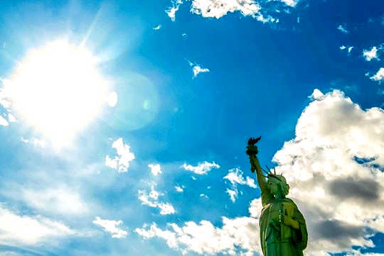 Die belofte van aandag: 'n besoek aan Lady Liberty