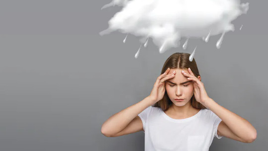 Vremea rea ​​poate provoca cu adevărat dureri de cap?