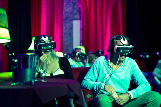 Hvordan den virtuelle virkelighed ændrer sig på den måde, vi oplever sceneshows