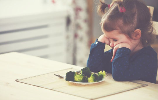 كيف تتحقق إذا كان طفلك الأكل مرحلة روائح أمر طبيعي