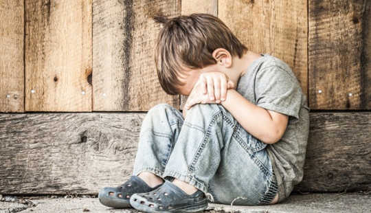 Bagaimana Mengatasi Trauma Anak Yang Beracun