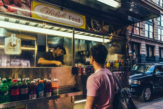 Para muchos compradores de comestibles musulmanes, una definición cambiante de halal