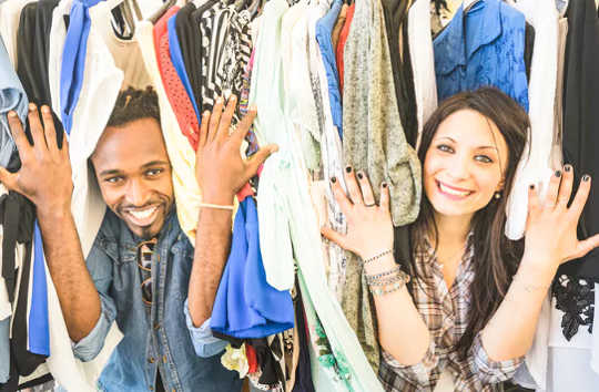 6 enkla sätt att fylla din garderob med hållbart kläder