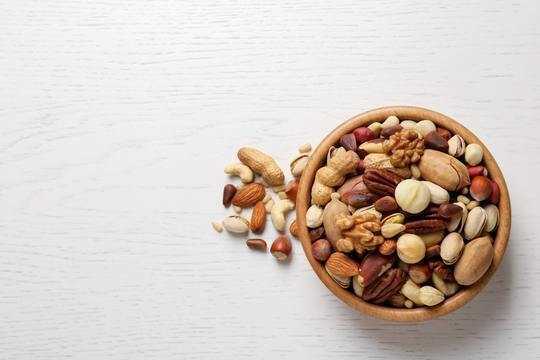 Onko syöminen kahdella teelusikalla pähkinöitä tehostaa aivotoimintoasi?