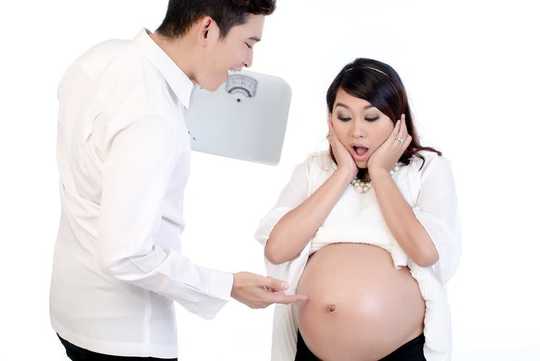 Varför fettskamande gravida kvinnor inte bara menar, det är skadligt