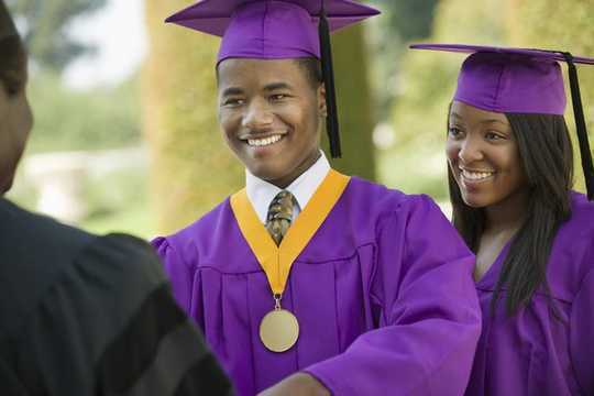 Dalam 2010, dua ekonom mengklaim bahwa lulusan dari perguruan tinggi dan universitas kulit hitam historis, atau HBCU, menderita "hukuman upah" - yaitu, mereka mendapat penghasilan yang relatif lebih sedikit daripada jika mereka pergi ke non-HBCU.