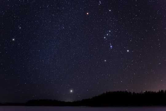 ¿Por qué las diferentes culturas ven significados similares en las constelaciones?