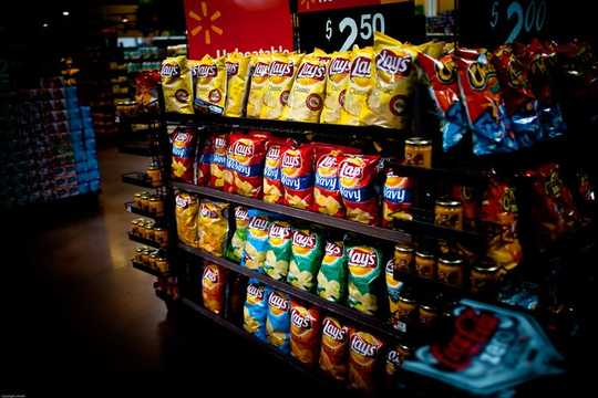 ジャンクフードのビッグスーパーマーケット：健康的な食品環境を作る方法