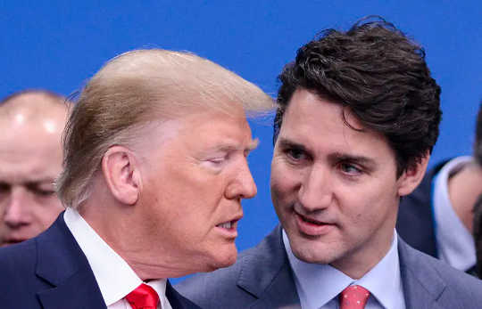 Faktoja tai vääriä uutisia: Kuvioiden paljastaminen Trudeaun ja Trumpin twiitteissä