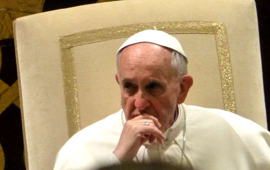 Paavi Franciscus tarjoaa uutta opetusta, joka on tarkoitettu parantamisjakaumiin