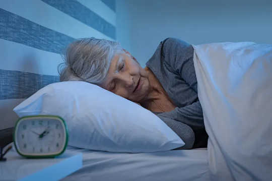 I slutändan är tillräcklig sömn och optimal näring de bästa sätten att återhämta sig efter träning. (känner sig öm efter träning här är vad vetenskapen föreslår hjälper och vad gör det inte)