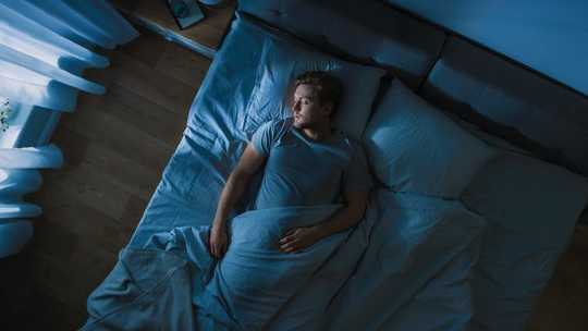 为什么睡眠可以帮助我们的身体抵抗冠状病毒