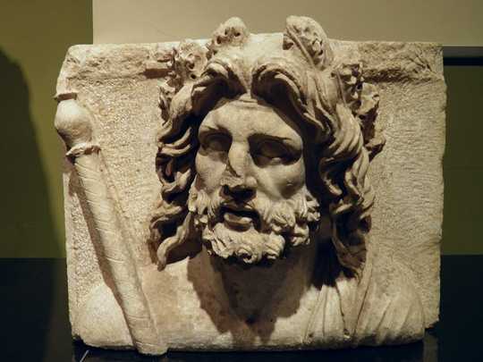 Las plagas siguen el mal liderazgo en los cuentos griegos antiguos