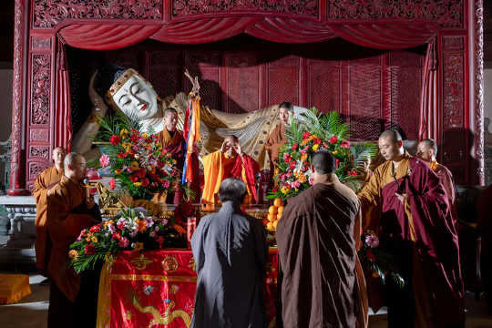 Chùa Thiếu Lâm ở tỉnh Hà Nam, Trung Quốc. (Phật giáo tịnh độ là gì, hãy xem cách các phật tử ở Đông Á tụng kinh và phấn đấu cho sự thành Phật)