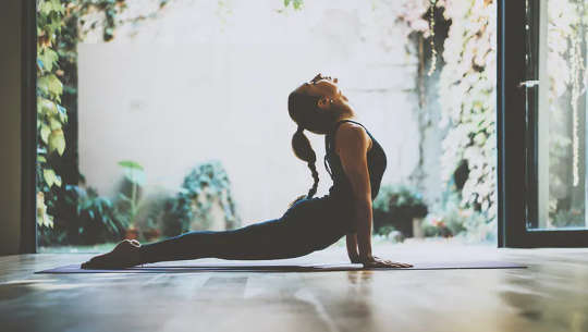 Mungkinkah Mikrodosis Sebaik Yoga Untuk Mood Anda?