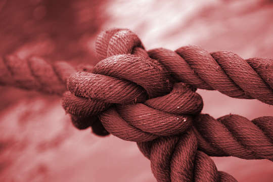 een knoop aan een stevig touw
