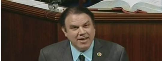 House Republicans Silence Rep Grayson Selepas Dia Memetik Jajak pendapat Membandingkan Mereka Kepada Anjing Anjing