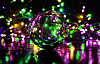 bola kristal diisi dengan dan dikelilingi oleh bintik-bintik cahaya
