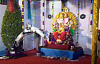 Robot som utför hinduisk ritual