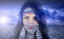 un volto di donna trasparente con l'orizzonte sullo sfondo