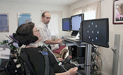 Questo impianto permette alle persone paralizzate di avere le loro menti