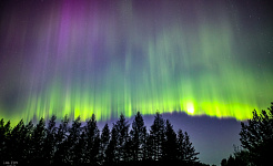 aurora borealis huko Ontario, Kanada