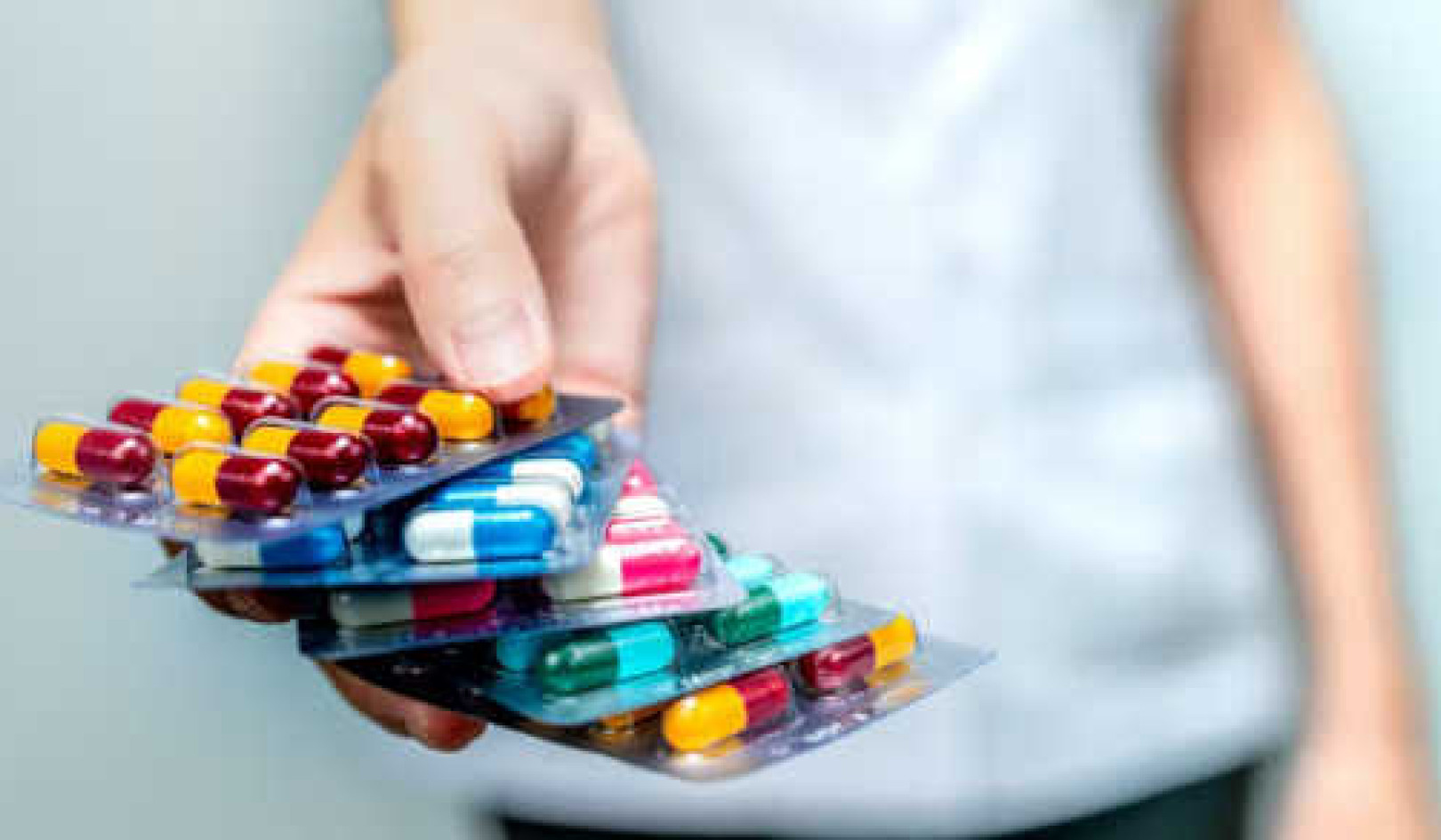Стійкість до протимікробних препаратів зростає і спричиняє все більше смертей