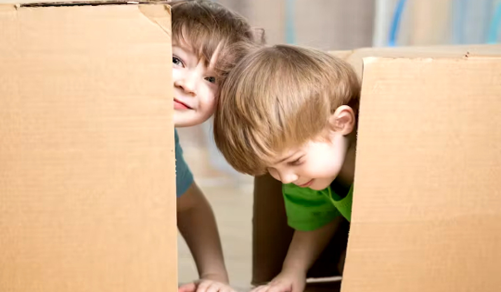 Khi trẻ em thích hộp hơn đồ chơi