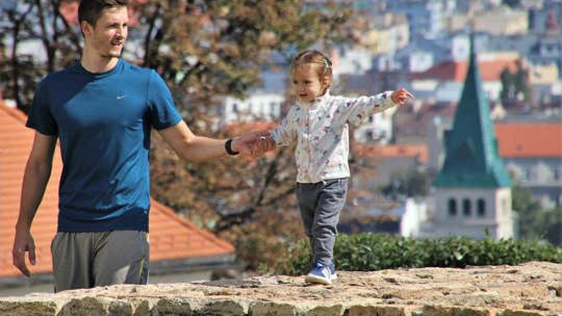 Explorând prezența frumuseții și a iubirii