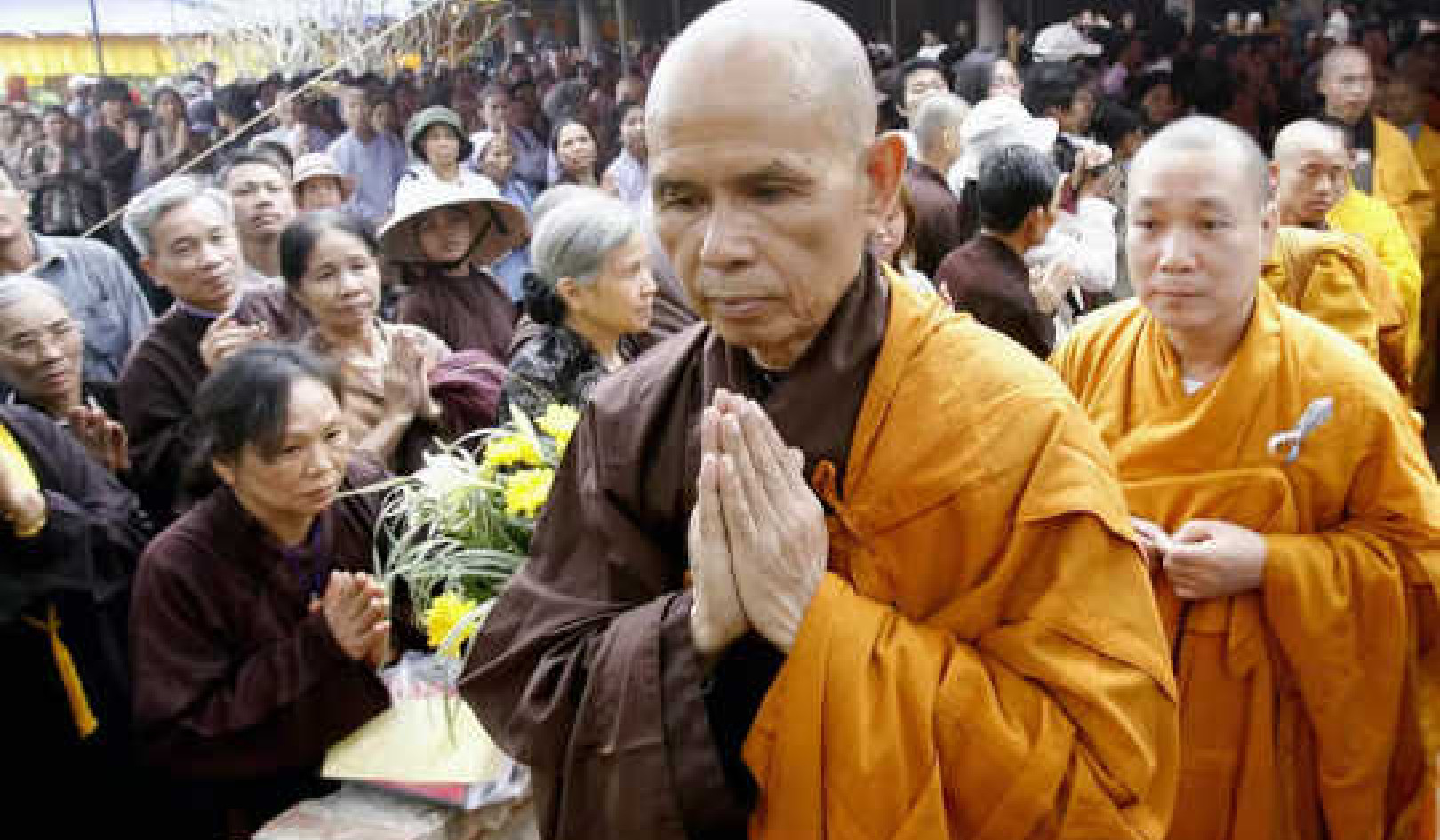 Thich Nhat Hanh, der underviste i mindfulness, nærmede sig døden i samme ånd