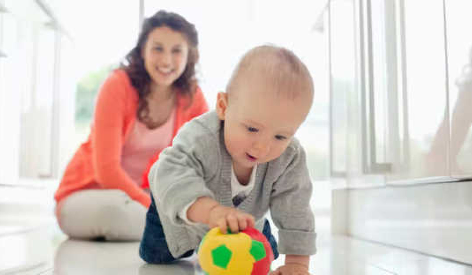 乳児に必要な活発な動きと遊びをたくさん得る方法