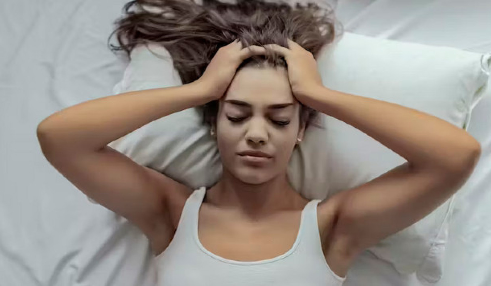 Pourquoi les femmes souffrent-elles davantage de migraines ? L'avis d'un neurologue
