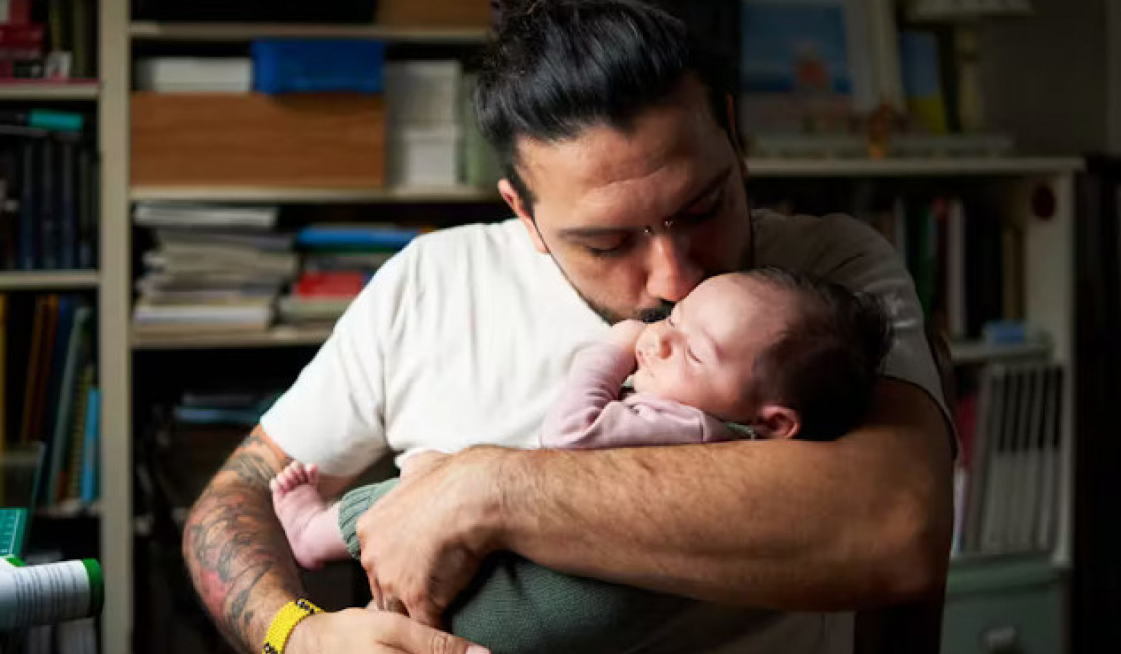 Veränderungen im Gehirn neuer Vaterschaft: Auswirkungen auf die psychische Gesundheit von Vätern