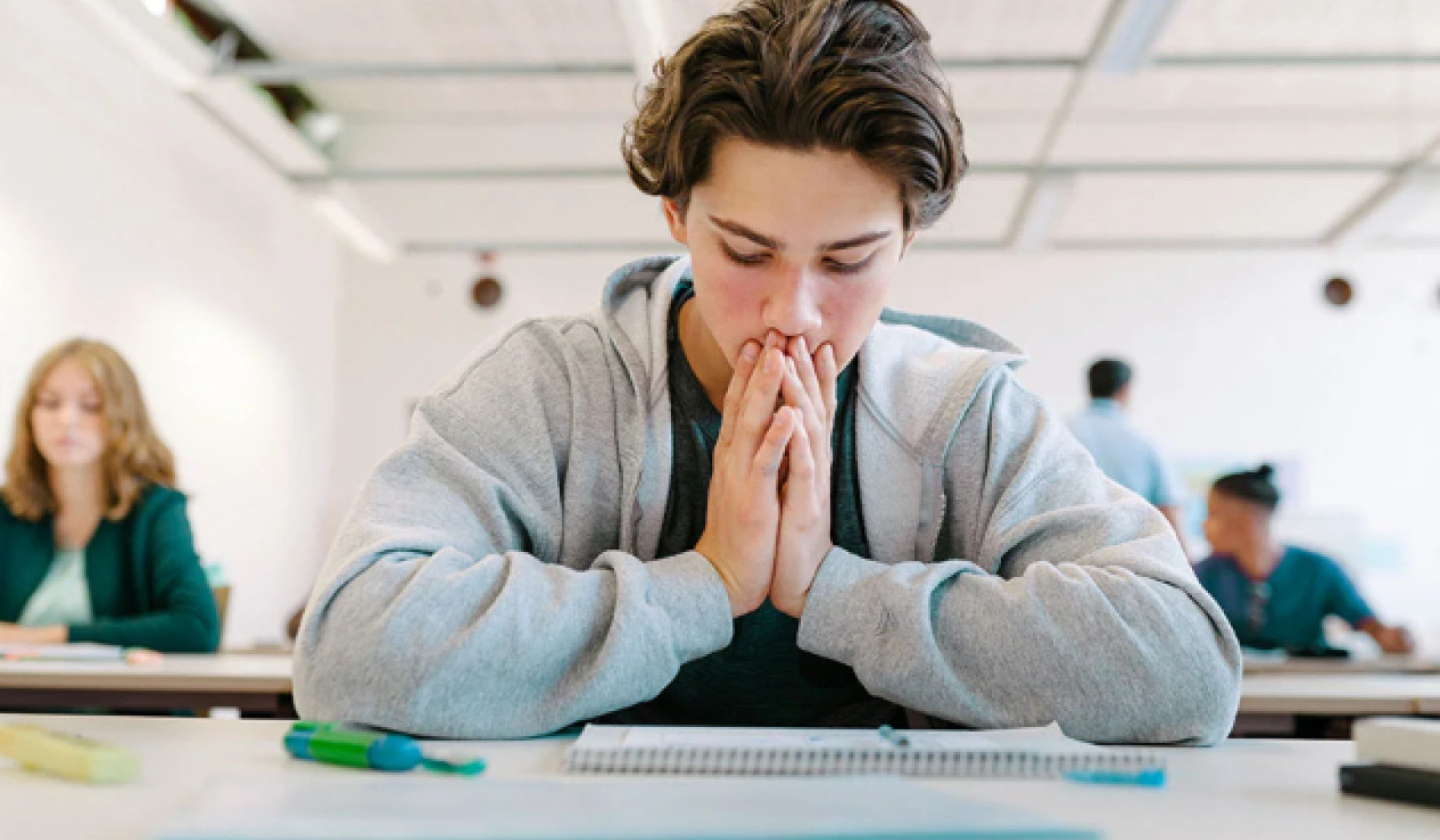 Mit Angst arbeiten: Ein natürlicher Ansatz für Angst und Sorge in einer unnatürlichen Welt