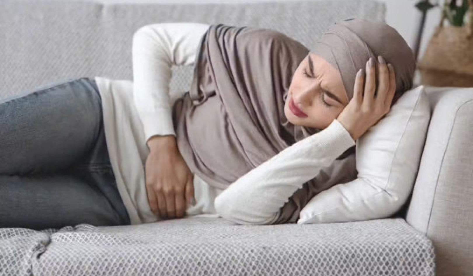 آلات TENS لآلام الدورة الشهرية وبطانة الرحم: هل يمكن أن توفر الراحة؟