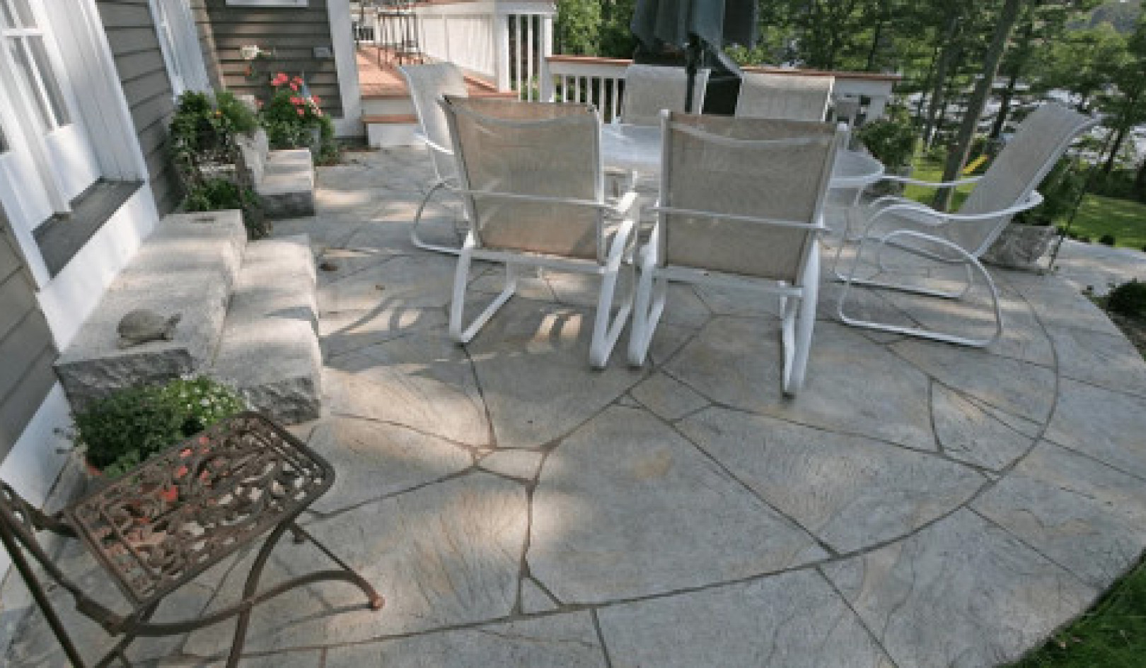 How to Clean Mold and Mildew Off A Concrete Deck