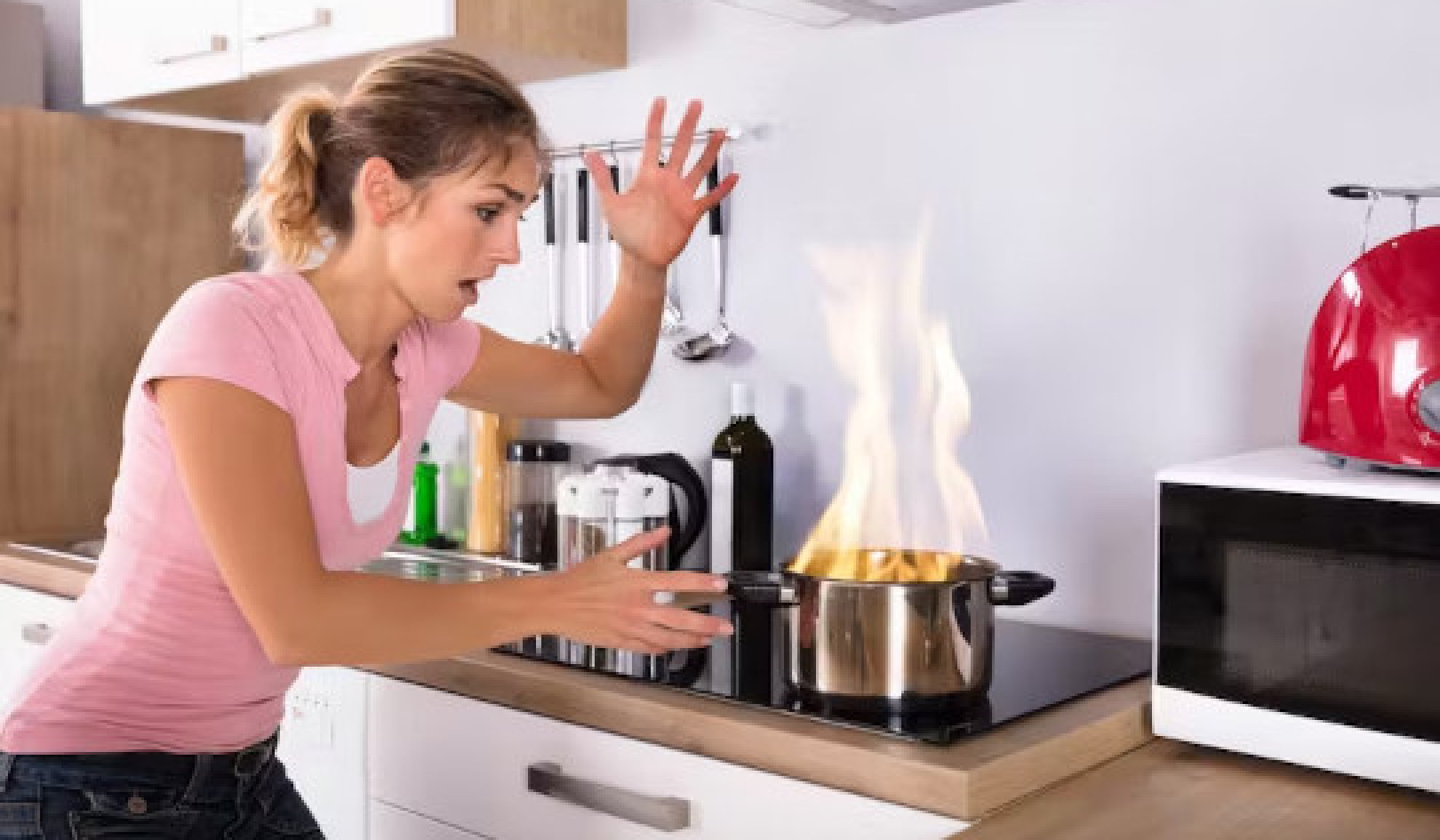 Как приготовление пищи загрязняет ваш дом и что с этим делать