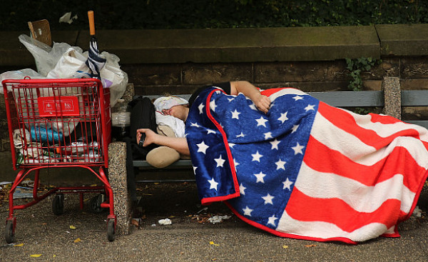 الفقر في أمريكا 11 23