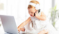 소녀의 부모는 컴퓨터 기술에 스트레스를 덜받을 가능성이 있습니다.