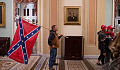 Die Flagge der Konföderierten Schlacht ist seit langem ein Symbol des weißen Aufstands