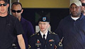 Manning Prokureur in Eerste Uitgebreide Onderhoud Na 35-Jaar Sense