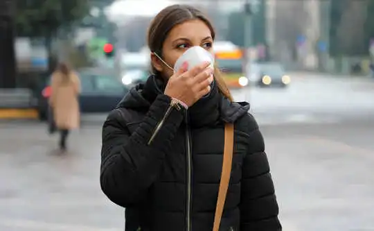 La exposición a la contaminación del aire está vinculada a un mayor número de casos y muertes por Covid-19