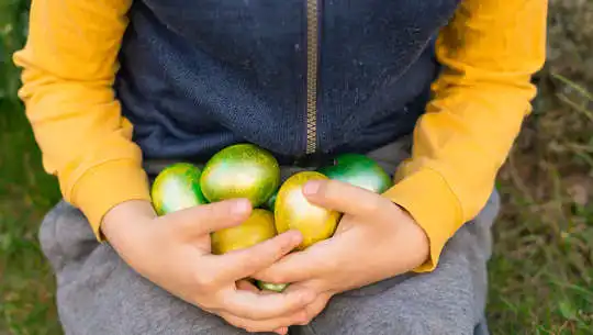7 måder at gøre påske sikker og inkluderende for børn med fødevareallergi