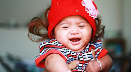 Pourquoi est-il si difficile d'ignorer le cri d'un bébé?