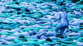 Go Naked In Public Merupakan Rilisan yang Menyenangkan untuk Pikiran dan Tubuh