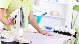 เคมีจะทำให้การรีดผ้าของคุณง่ายขึ้นได้อย่างไร