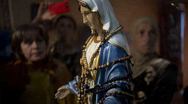 哭泣圣母玛利亚雕像的信仰背后是什么