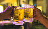 Onderzoek concludeert dat 40% van de mensen boven 50 teveel drinkt