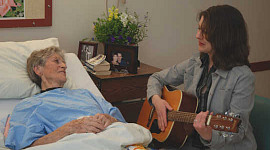 Muziek verhoogt het welzijn van mensen in palliatieve zorg