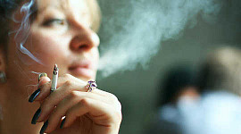 Est-ce que les drogues, les gencives ou les correctifs augmentent vos chances de cesser de fumer?
